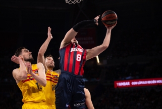 Dviejų lietuviškų Eurolygos klubų mūšyje Ispanijoje – "Baskonia" pegalė prieš "Barcą"